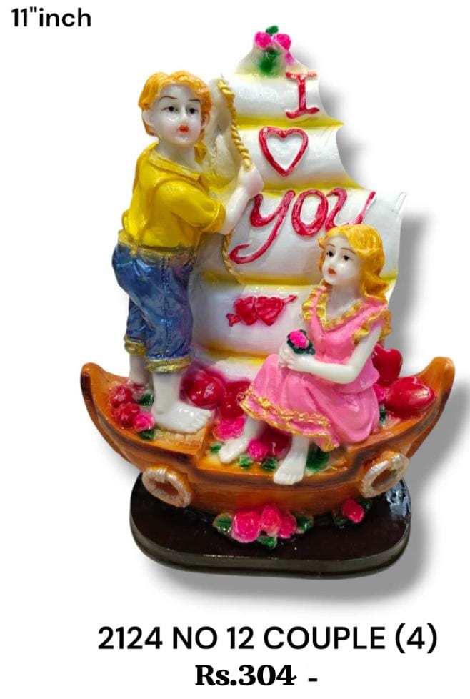 Couple Statue